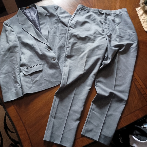 Women's suit set - Picture 2 of 8